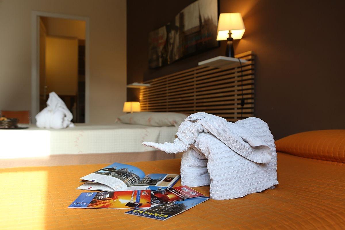 Bed and Breakfast Le 3 B Aeroporto di Catania Fontana Rossa Esterno foto