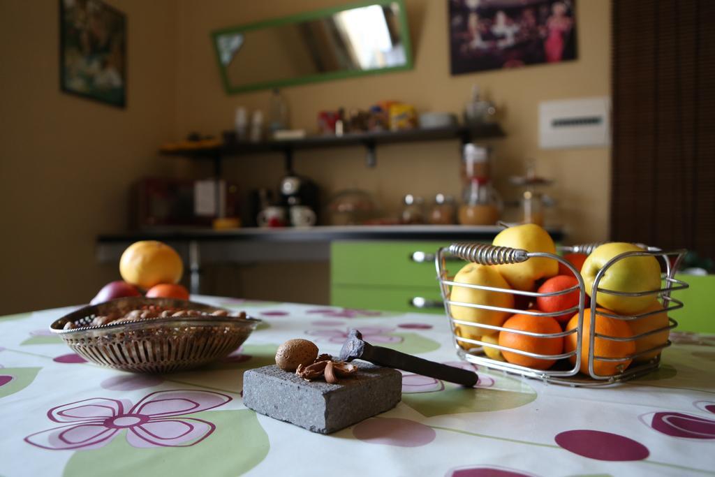 Bed and Breakfast Le 3 B Aeroporto di Catania Fontana Rossa Esterno foto